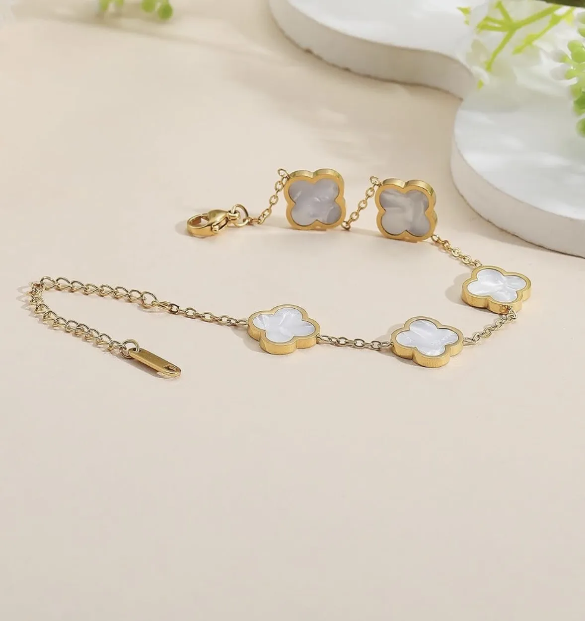 Bracelet - Gold
